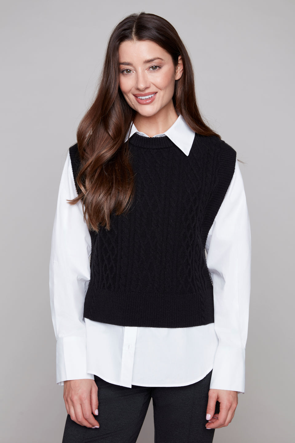 Carre Noir Sleeveless Cable Knit Sweater Vest