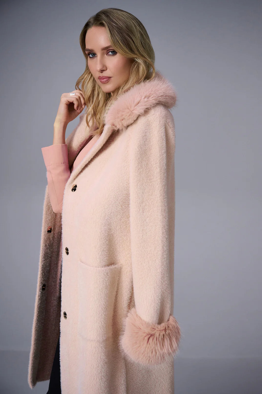 Feather Yarn and Faux Fur Sweater Coat